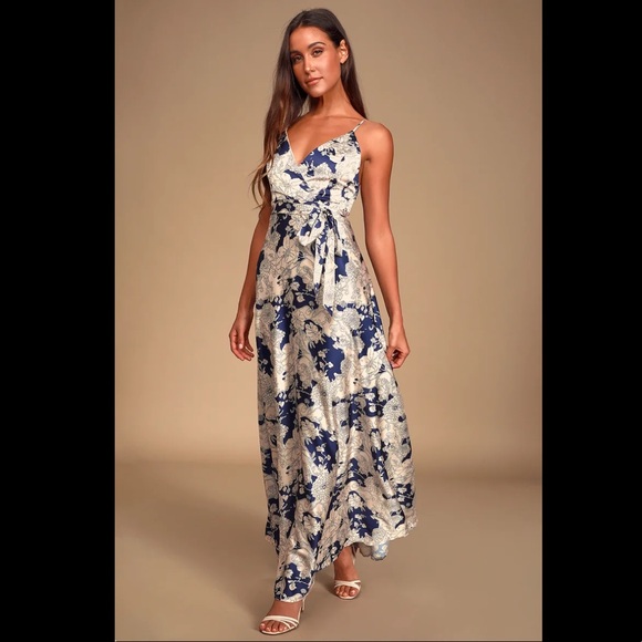 NWT Blush and Navy Blue Floral Print Satin Maxi Dress - Picture 2 of 9
